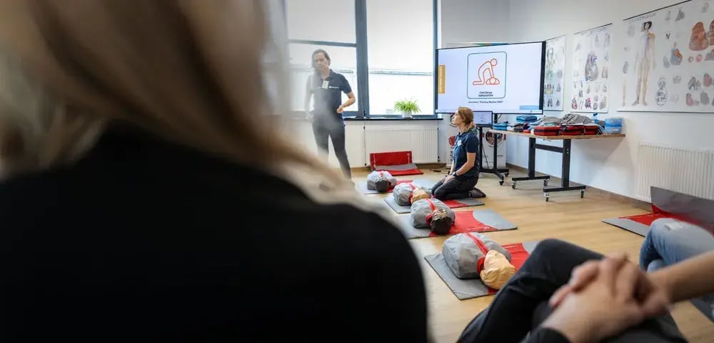 Szkolenia z pierwszej pomocy i obsługi AED