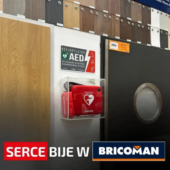 Defibrylator AED – Bricoman, market budowlany
